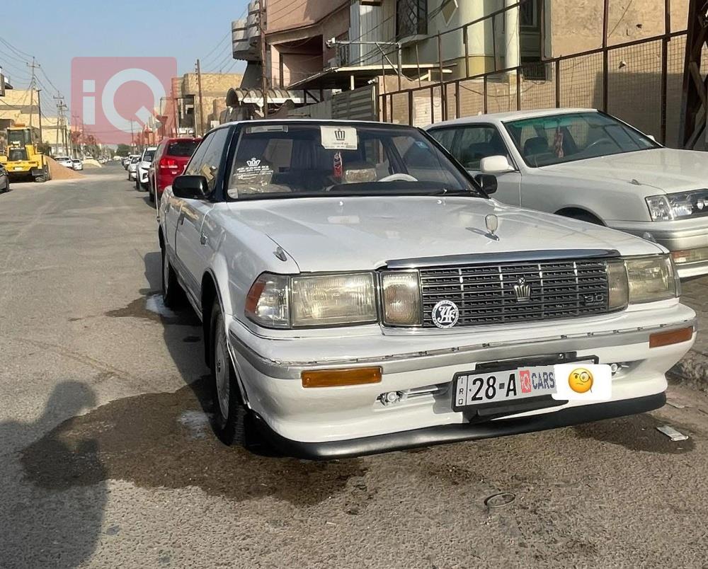 تۆیۆتا کراون